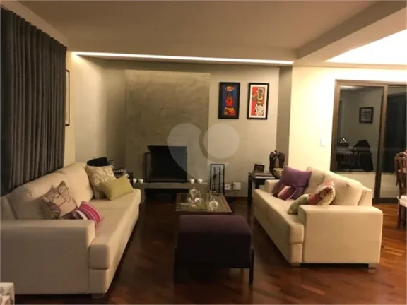 Imagem Apartamento à venda com 3 quartos, sendo 1 suíte, no condomínio Ouro Preto, São Paulo - SP