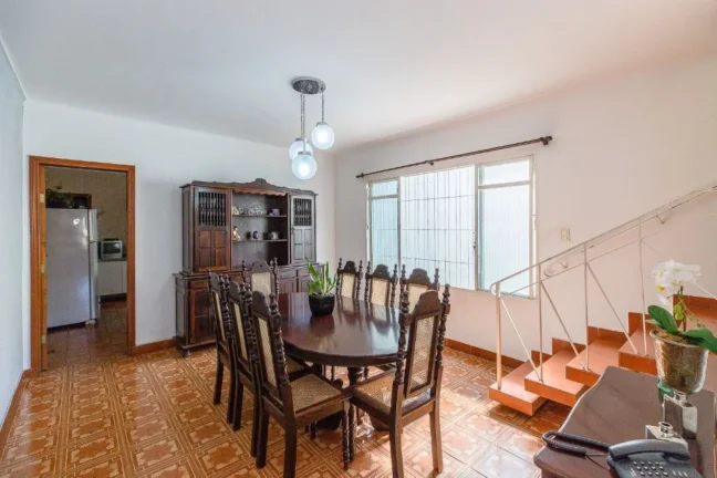 Imagem Sobrado na Lapa Sobrado que vem de família! Passou pelos bisavós, avós, pais e hoje ocupado pela quarta geração...