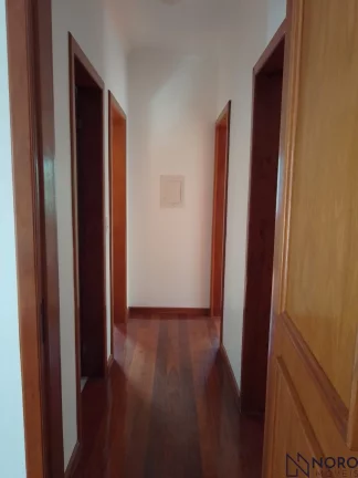 Imagem Ampla cobertura no Condomínio Bougainville de 4 dormitórios com suíte