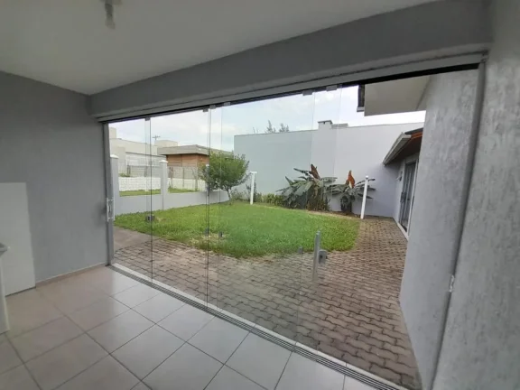 Foto do imóvel: Casa 3 Dormitórios - Bairro Jardim Beira Mar