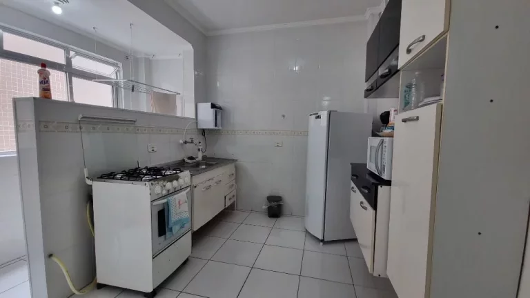 Imagem Apartamento com 2 dormitórios à venda, 65 m² por R$ 320.000,00 - Astúrias - Guarujá/SP