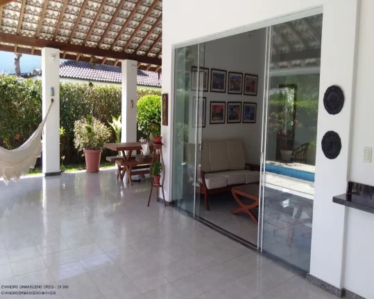 Imagem Casa de luxo em condomínio à venda em Busca Vida, Camaçari-BA: 4 quartos, 4 suítes, 2 salas, 2 banheiros, 4 vagas, 450m².