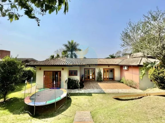 Imagem Casa em Condomínio a Venda no bairro Granja Viana - Carapicuíba, SP