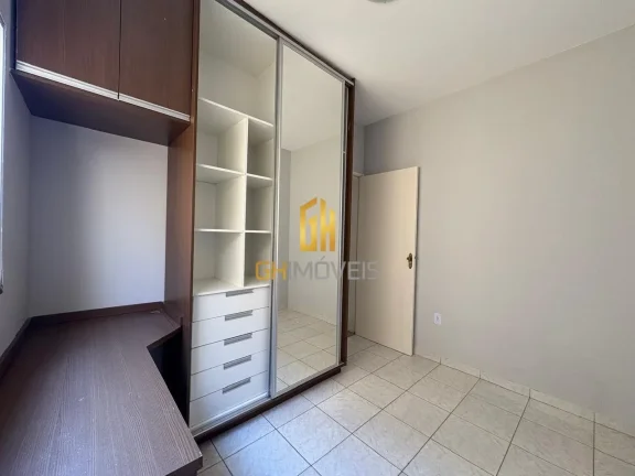 Imagem Casa 3 quartos, Mansões Paraiso, 370.000,00

A casa possui:

- Sala;
- 3 quartos, sendo 1 suite;
- ...
