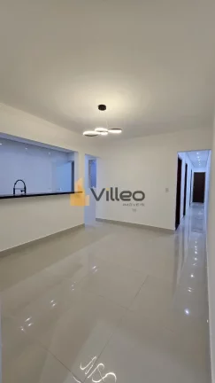 Imagem Destaques do imóvel:

-  03 dormitórios amplos (sendo 01 suíte)

-  Sala de estar com sanca em LE...