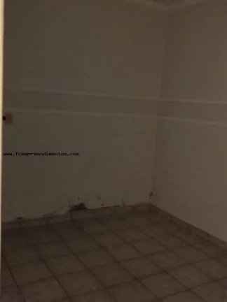 Imagem Casa para Venda em Limeira, Jardim Residencial Roseira, 2 dormitórios, 1 banheiro, 2 vagas