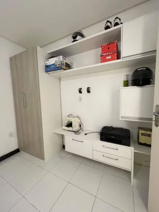 Imagem Casa no Aeroporto: 3 Quartos, 2 Suítes, 230m² e 3 Vagas de Garagem - Confira!