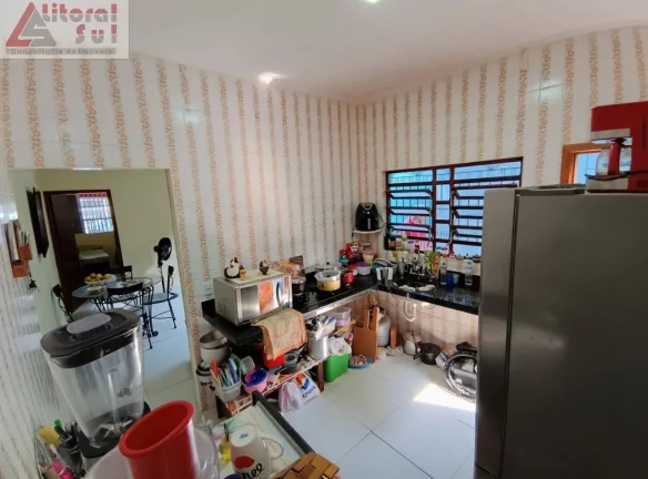 Imagem Casa à venda em Praia Grande-SP 2 dorms mais Edícula com Suíte