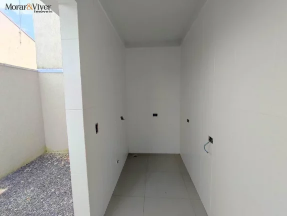 Imagem Sobrado para Venda em São José dos Pinhais, Cruzeiro, 3 dormitórios, 1 suíte, 3 banheiros, 2 vagas