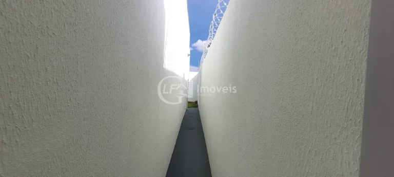 Imagem Imperdível oportunidade: Casa à venda em Campo Grande-MS, bairro São Francisco, 3 quartos, 1 suíte, 1 vaga de garagem!
