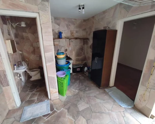 Imagem casa térrea com quintal e churrasqueira FL26