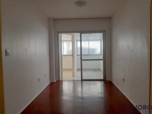 Imagem Apartamento 2 dormitórios com no centro de Santa Maria