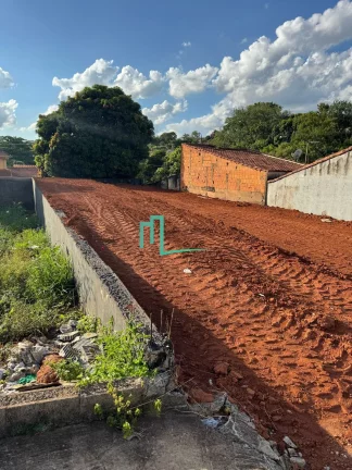 Imagem VENDE-SE TERRENO NO BAIRRO SÃO JOAQUIM