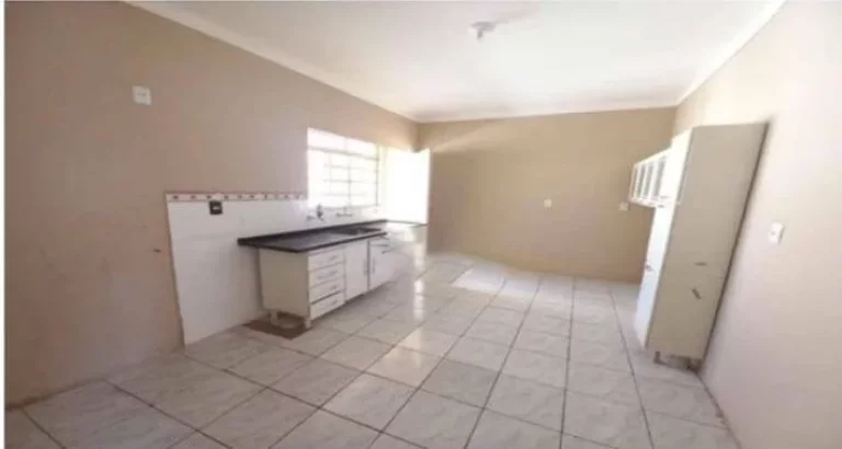Imagem VENDE-SE ÓTIMA CASA 02 DORMITORIOS SENDO UMA SUITE ARAÇATUBA SP
