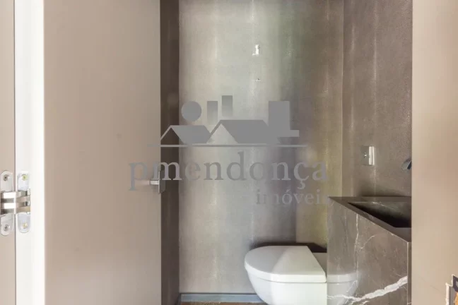 Imagem Apartamento reformado na Rua Sabará com 107m², 2 suítes e 1 vaga.
