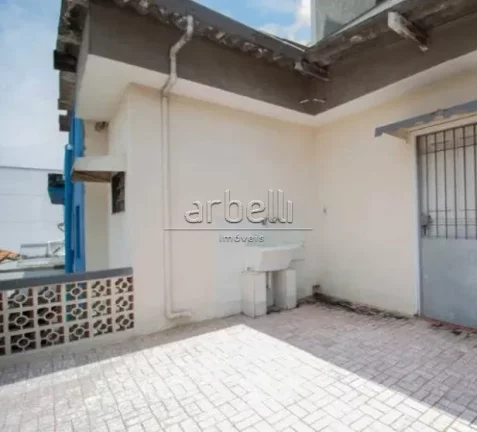 Imagem Casa térrea com 177 M², 2 dormitórios, banheiro com gabinete no lavatório e box em vidro, ampla ...