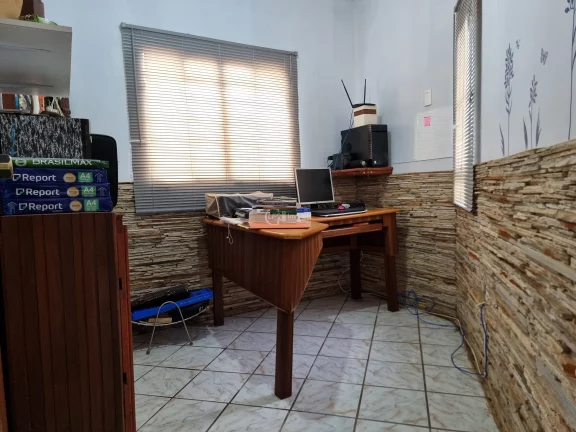 Imagem Linda casa com área gourmet e piscina