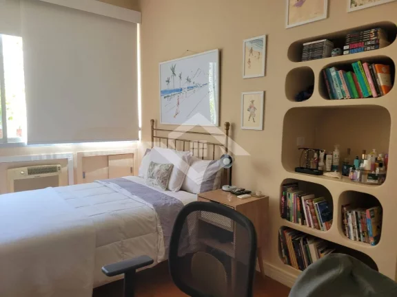 Imagem Apartamento de 4 Quartos à Venda em Copacabana – Conforto e Localização