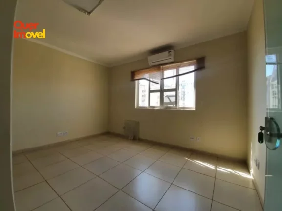 Imagem Sala Comercial para Venda ou Locação no Centro de Ribeirão Preto - 7 salas, 2 banheiros, 152m² - Venda ou Locação