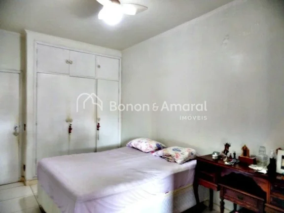 Imagem Casa 03 dormitórios a venda Bairro Jardim Santana! 300m² de terreno 255m² de construção.

 Acei...