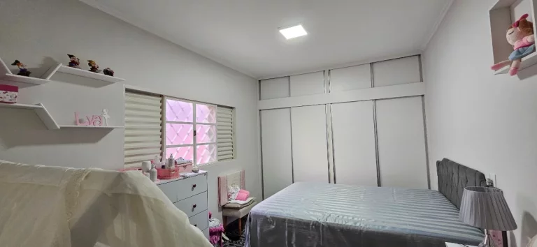 Imagem Casa tipo para venda em Jardim Aeroporto III com 2 quartos, 135m2