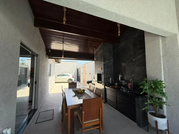 Imagem Casa para Venda em Itanhaém, Suarão, 3 dormitórios, 1 suíte, 2 banheiros