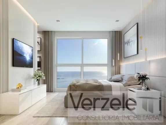 Imagem Apartamento 4 ou + dormitórios para Venda em Balneário Camboriú / SC no bairro Centro