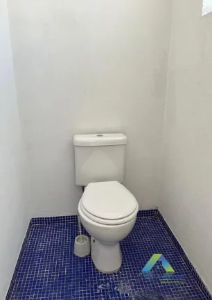 Imagem Prédio Comercial com 3 salas e 2 banheiros para Alugar em Pinheiros!!
