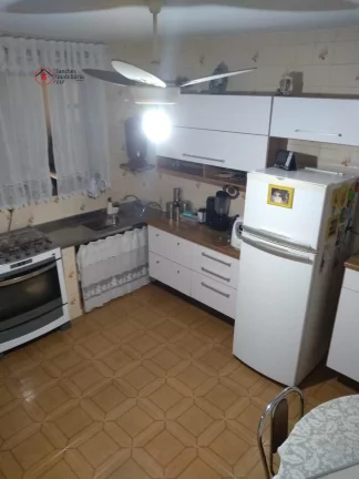 Imagem SOBRADO 108m Construída 208m Terreno 02 imóveis na mesma escritura Casa 01 01 Varanda 02 Dormt sendo 01 suíte 01 Salas de TV Estar Jantar 01 Cozi