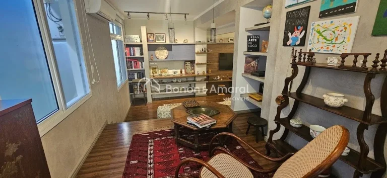 Imagem Linda casa à venda muito bem localizada dentro do condomínio Colinas do Ermitage, a casa conta em ...
