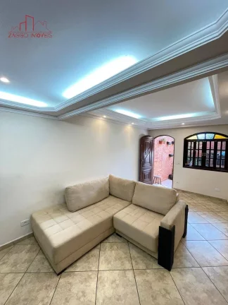 Imagem Casa 200m² - 4 Dorm - 1 Suíte - 2 Vagas