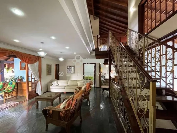 Imagem Linda casa com 06 quartos (1 suíte) , piscina, gourmet no "Granja Viana II"