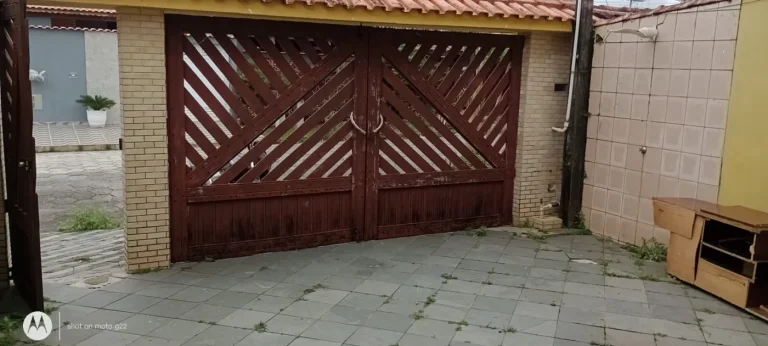 Imagem Casa para Venda em Itanhaém, Loty, 3 dormitórios, 2 banheiros, 2 vagas
