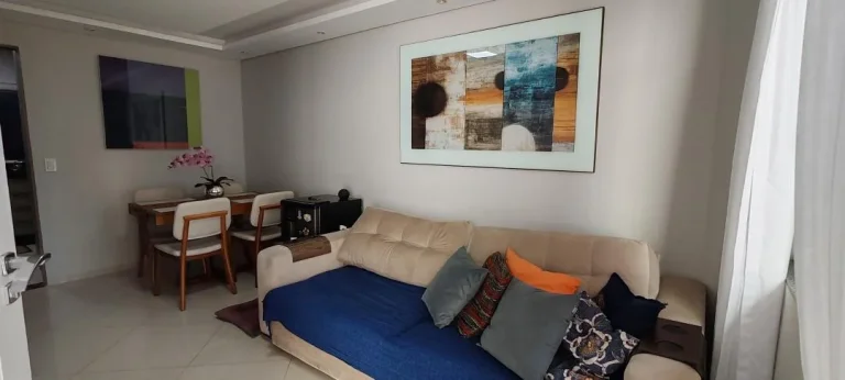 Imagem Sobrado mobiliado à venda em Cascavel, Coqueiral - 110.18m², suíte mais dois quartos, Churrasqueira, Portão eletrônico