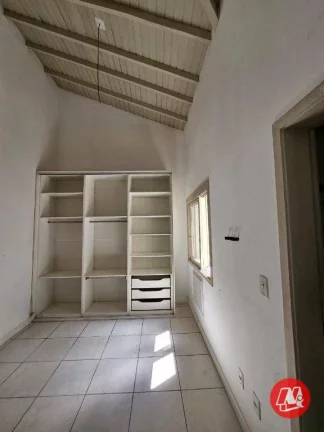 Imagem Sobrado com 3 dormitórios à venda, 100 m² por R$ 300.000,00 - Santa Tereza - Porto Alegre/RS