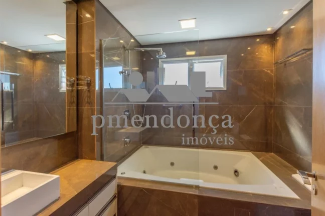 Imagem Alto da Lapa - Apartamento com 4 quartos (3 suítes) e 4 vagas com depósito.