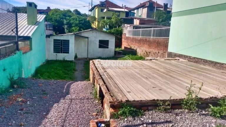 TERRENO COM EXCELENTE LOCALIZAÇÃO