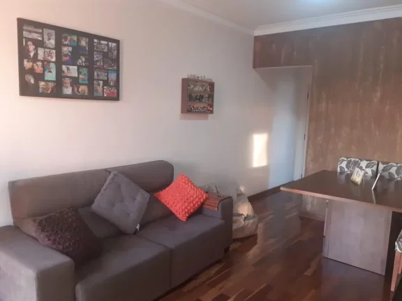 Apartamento com sala ampla, sacada, 3 dormitórios, sendo 1 suíte, 2 com armários embutidos, cozin...