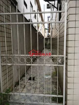 Imagem Aluga-se loja/galpão comercial canal 1 com estacionamento