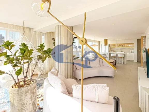 Imagem Apartamento á venda com 3 dormitórios no centro de Torres/RS