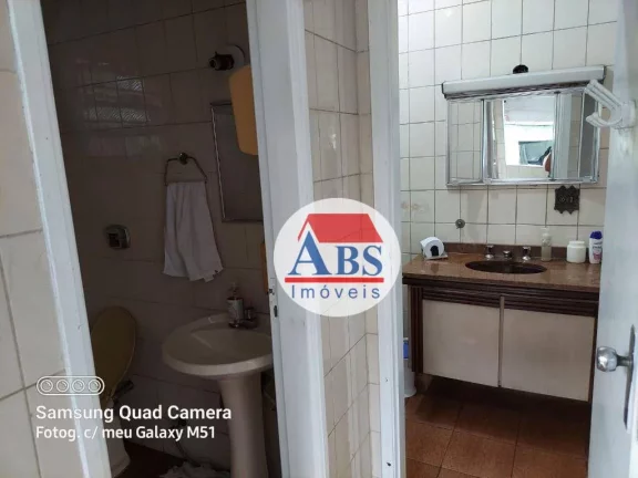 Imagem casa com edícula comercial lado indústria Vila Elizabeth