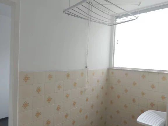 Imagem Apartamento com 2 dormitórios à venda, 71 m² por R$ 230.000,00 - Centro - São Gonçalo/RJ