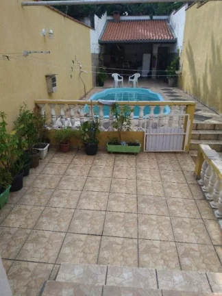Imagem Sobrado com 4 dormitórios à venda, 183 m² por R$ 600.000,00 - Cidade Kemel - Poá/SP