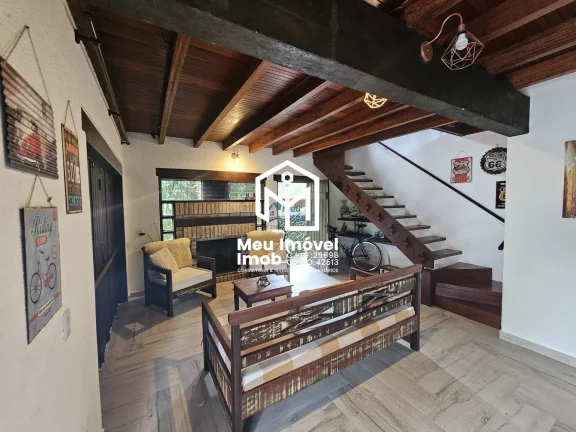 Imagem Rua Ovídio Florianópolis Casa 4 Quartos 4 Vagas 190m² Mobiliado Hidromassagem
