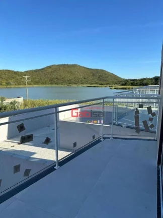 Imagem Casa com 2 dormitórios à venda, 100 m² por R$ 371.000,00 - Peró - Cabo Frio/RJ