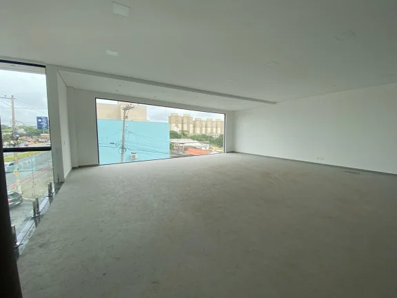 Imagem Prédio Comercial de Alto Padrão para Locação em Votorantim-SP, Parque Bela Vista: 2 Salas, 3 Banheiros, 10 Vagas, 724 m².