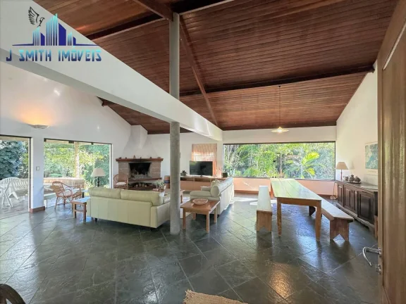 Imagem Casa TÉRREA em terreno de 10.490m² c/ casa Hóspede, Ateliê, Casa Caseiro.