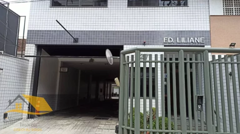 Vendo Lindo Apartamento de 2 quartos e elevador no Paissandu