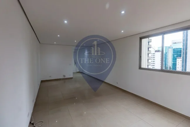 Imagem Apartamento para locação no Itaim Bibi, São Paulo-SP: 3 quartos, 1 suíte, 2 salas, 3 banheiros, 1 vaga de garagem.