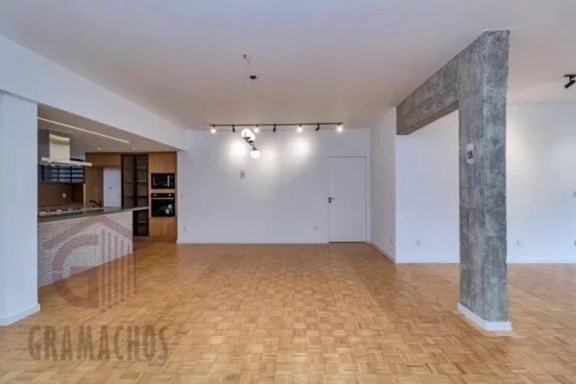 Imagem Apartamento à Venda 220m² | 3 Dormitórios + 2 Vagas | Rua Haddock Lobo